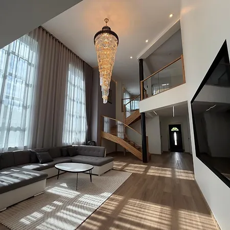 Lumy Housing فيلة