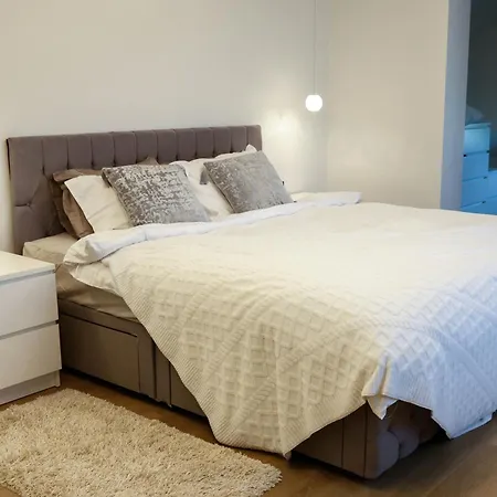فيلة Lumy Housing بارنو